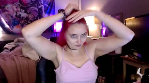 Jennifer Gwen online show from 11/04/25, 01:59