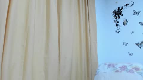 Snapshot of jenniferloveyou chatting on 10/30/25, 10:21 jenniferloveyou online show from 10/30/25, 10:21