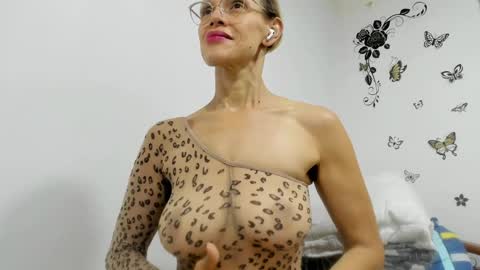 jenniferloveyou online show from 06/05/26, 05:18