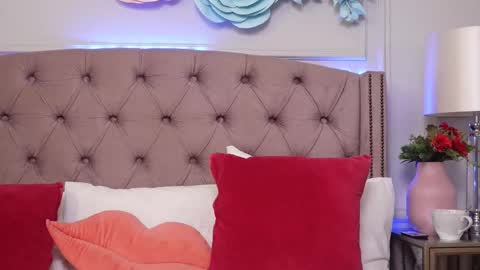 JenniferLovve online show from 11/21/25, 06:12