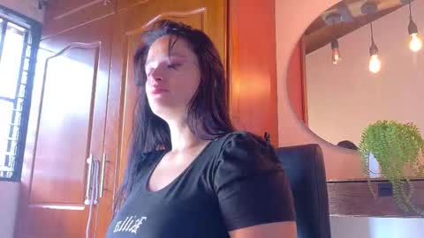 Jennifer vega  online show from 03/20/26, 08:57