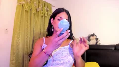 Snapshot of jenniifer_t chatting on 05/21/26, 03:57 jenniifer_t online show from 05/21/26, 03:57