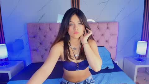 Snapshot of jenniiferrodriguez chatting on 06/11/26, 12:32 jenniiferrodriguez online show from 06/11/26, 12:32