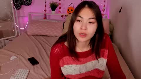 Jenni online show from 10/26/25, 01:39