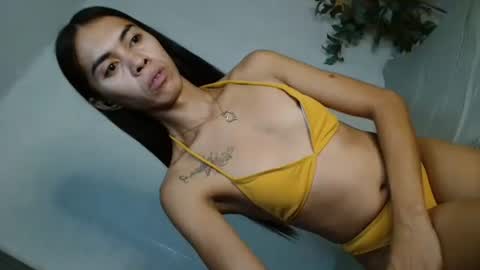 Snapshot of jenny20_xxx chatting on 12/13/25, 09:09 PRETTY JENNY online show from 12/13/25, 09:09