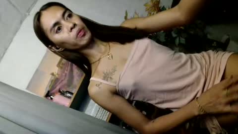 PRETTY JENNY online show from 07/17/26, 08:21