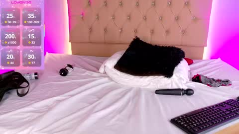 jenny__lawrence online show from 03/07/26, 08:55