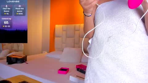 jenny__lawrence online show from 06/01/26, 04:14