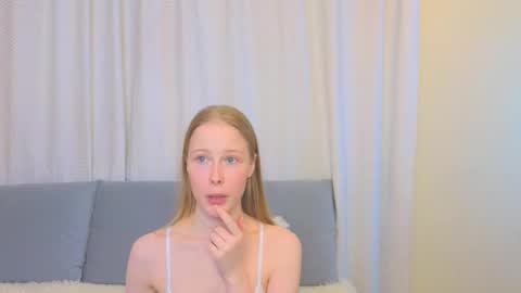 Snapshot of jenny_angelok chatting on 11/12/25, 11:43 Next broadcast on December 05 subject to change online show from 11/12/25, 11:43