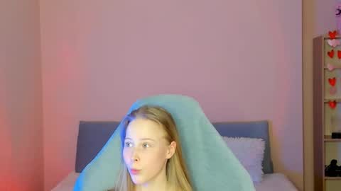 Snapshot of jenny_angelok chatting on 03/13/26, 12:01 Next broadcast on December 05 subject to change online show from 03/13/26, 12:01