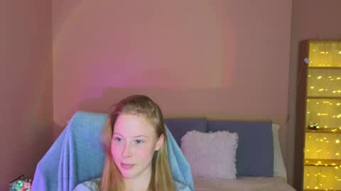 Snapshot of jenny_angelok chatting on 05/07/26, 02:00 Next broadcast on December 05 subject to change online show from 05/07/26, 02:00
