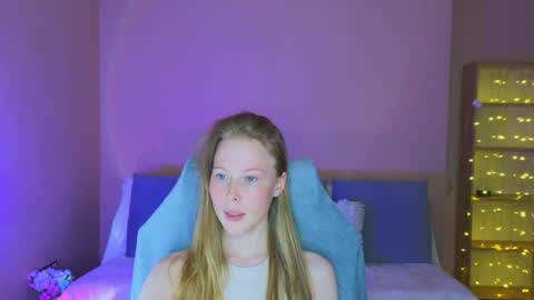 Snapshot of jenny_angelok chatting on 05/31/26, 02:02 Next broadcast on December 05 subject to change online show from 05/31/26, 02:02
