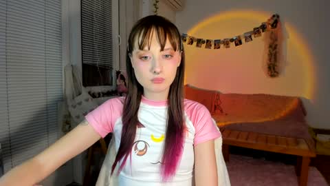 Jennifer Jenny Darling   online show from 12/05/24, 09:39