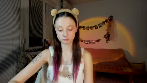 Jennifer Jenny Darling   online show from 12/11/24, 09:12