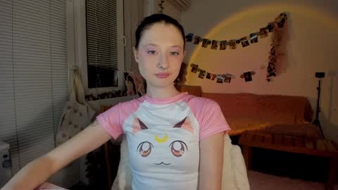 Jennifer Jenny Darling   online show from 01/03/25, 10:08