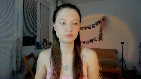 Jennifer Jenny Darling   online show from 02/26/25, 07:16