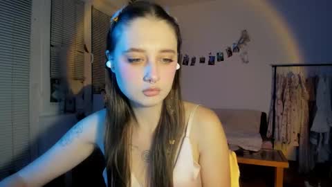 Jennifer Jenny Darling   online show from 09/22/25, 06:10