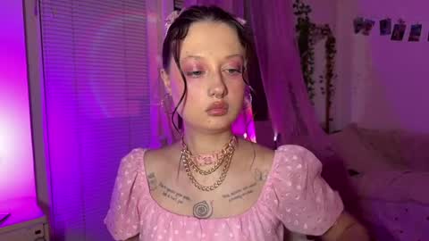 Jennifer Jenny Darling   online show from 05/23/26, 07:51