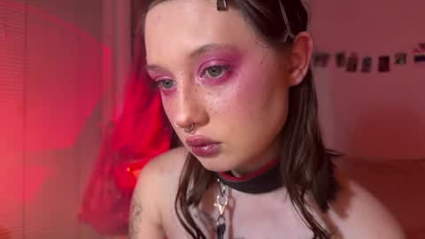 Jennifer Jenny Darling   online show from 06/15/26, 08:22