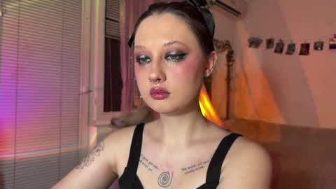 Jennifer Jenny Darling   online show from 06/30/26, 07:04
