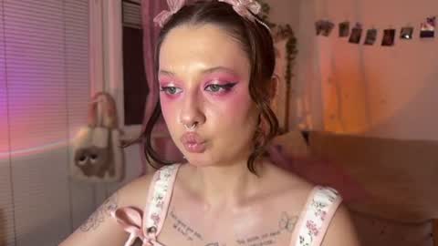 Jennifer Jenny Darling   online show from 07/07/26, 07:07