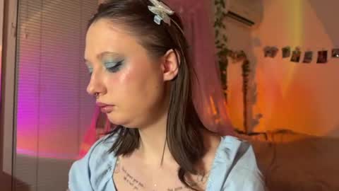 Jennifer Jenny Darling   online show from 07/12/26, 07:05