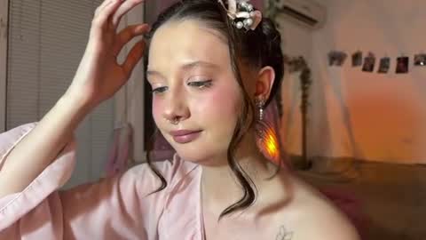 Jennifer Jenny Darling   online show from 07/28/26, 07:04