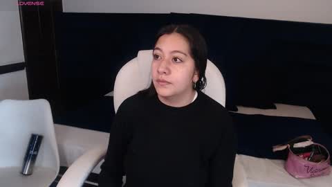 Snapshot of jenny_golden1 chatting on 11/18/25, 12:31 Jenny online show from 11/18/25, 12:31