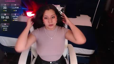 Snapshot of jenny_golden1 chatting on 11/24/25, 12:16 Jenny online show from 11/24/25, 12:16