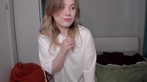Jenny my next stream is on Saturday at 1 pmUTC Welcome to my WhatsApp 3 online show from 06/20/26, 02:31