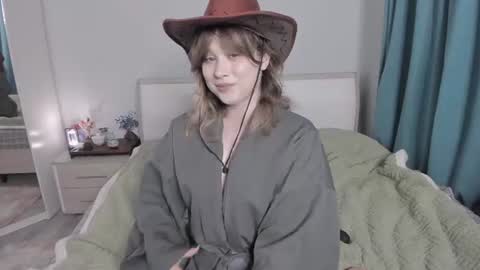 Jenny my next stream is on Saturday at 1 pmUTC Welcome to my WhatsApp 3 online show from 07/04/26, 03:29