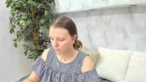 Jenny online show from 06/16/26, 09:23