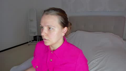 Jenny online show from 07/06/26, 09:17