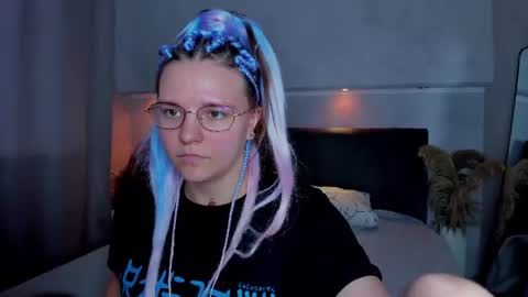 Jenny online show from 07/23/26, 09:18