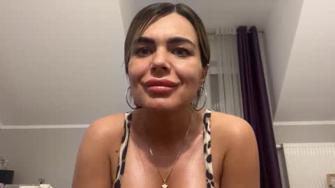 Jenny online show from 02/08/25, 12:06