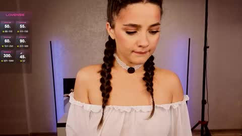 Jenny online show from 09/26/25, 05:17