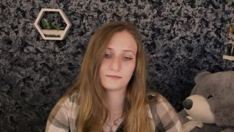 Snapshot of jenny_smille_ chatting on 05/20/26, 08:20 jenny_smille_ online show from 05/20/26, 08:20