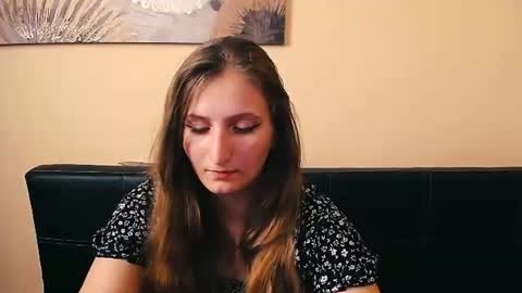 Snapshot of jenny_smille_ chatting on 06/11/26, 08:56 jenny_smille_ online show from 06/11/26, 08:56