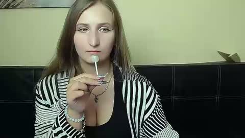 jenny_smille_ online show from 08/01/26, 08:24
