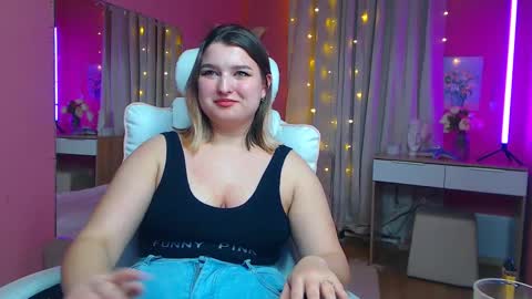 Snapshot of jenny_smitx chatting on 02/19/25, 03:16 jenny_smitx online show from 02/19/25, 03:16
