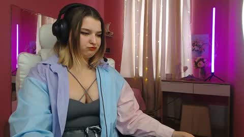 Snapshot of jenny_smitx chatting on 03/06/25, 10:09 jenny_smitx online show from 03/06/25, 10:09
