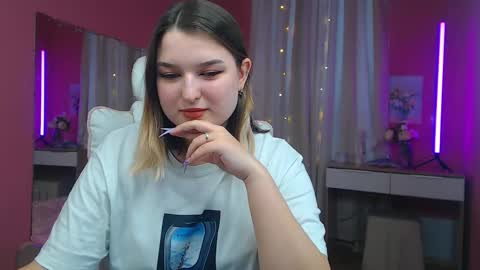 Snapshot of jenny_smitx chatting on 03/12/25, 12:04 jenny_smitx online show from 03/12/25, 12:04