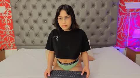 jenny_towers online show from 09/11/25, 11:10