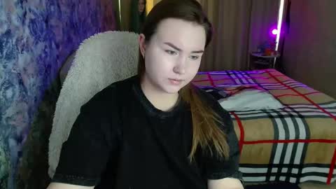 Snapshot of jennyattal chatting on 12/17/25, 08:20 Jenny online show from 12/17/25, 08:20