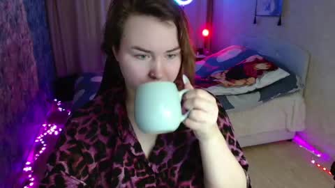 Snapshot of jennyattal chatting on 03/24/26, 01:21 Jenny online show from 03/24/26, 01:21