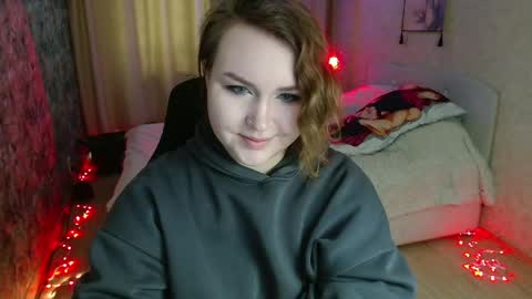 Snapshot of jennyattal chatting on 04/19/26, 04:23 Jenny online show from 04/19/26, 04:23