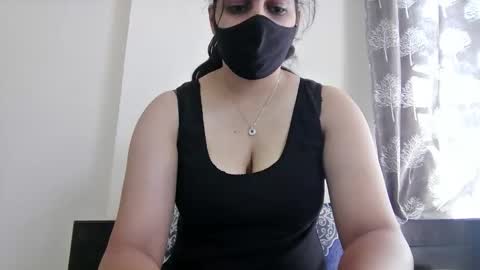 Snapshot of jennydolphin chatting on 11/10/25, 04:22 Jenny online show from 11/10/25, 04:22