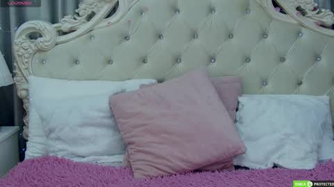 Jenny Ferguson online show from 11/25/25, 06:08