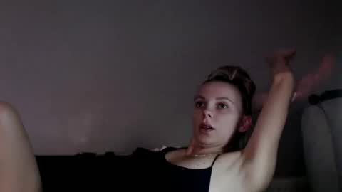 Snapshot of jennyfrost chatting on 10/31/25, 07:26 jennyfrost online show from 10/31/25, 07:26