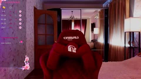 Snapshot of jennykiss11 chatting on 10/07/25, 10:56 your dream online show from 10/07/25, 10:56